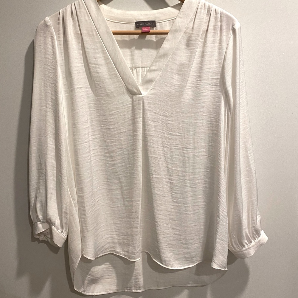 Rumple Fabric Blouse
VINCE CAMUTO